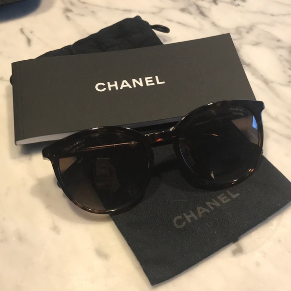 Brand New! Chanel Butterfly Sunglasses main image 8